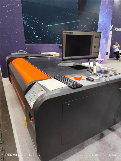 Digitaalinen valokuvapolymeeritulostustietokone Flexo-levykoneeseen